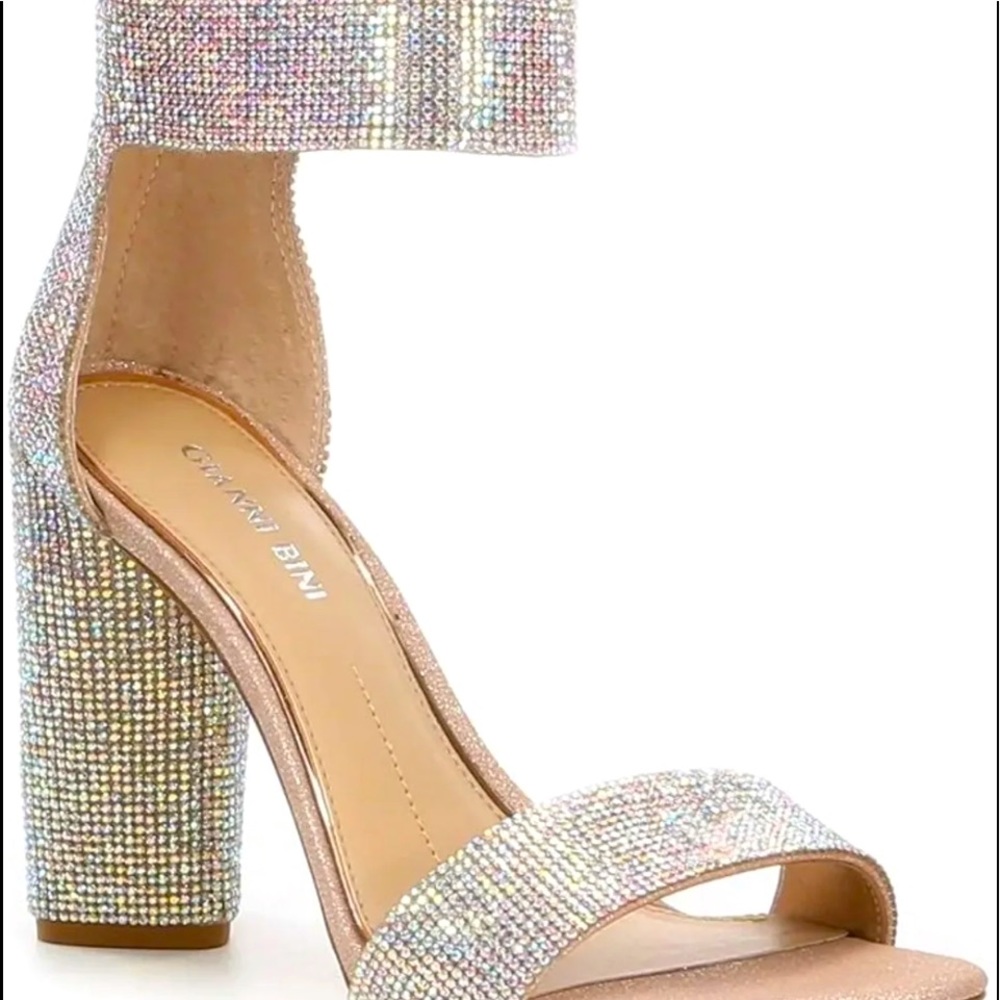 Gianni bini size 5.5 Beige rhinestone